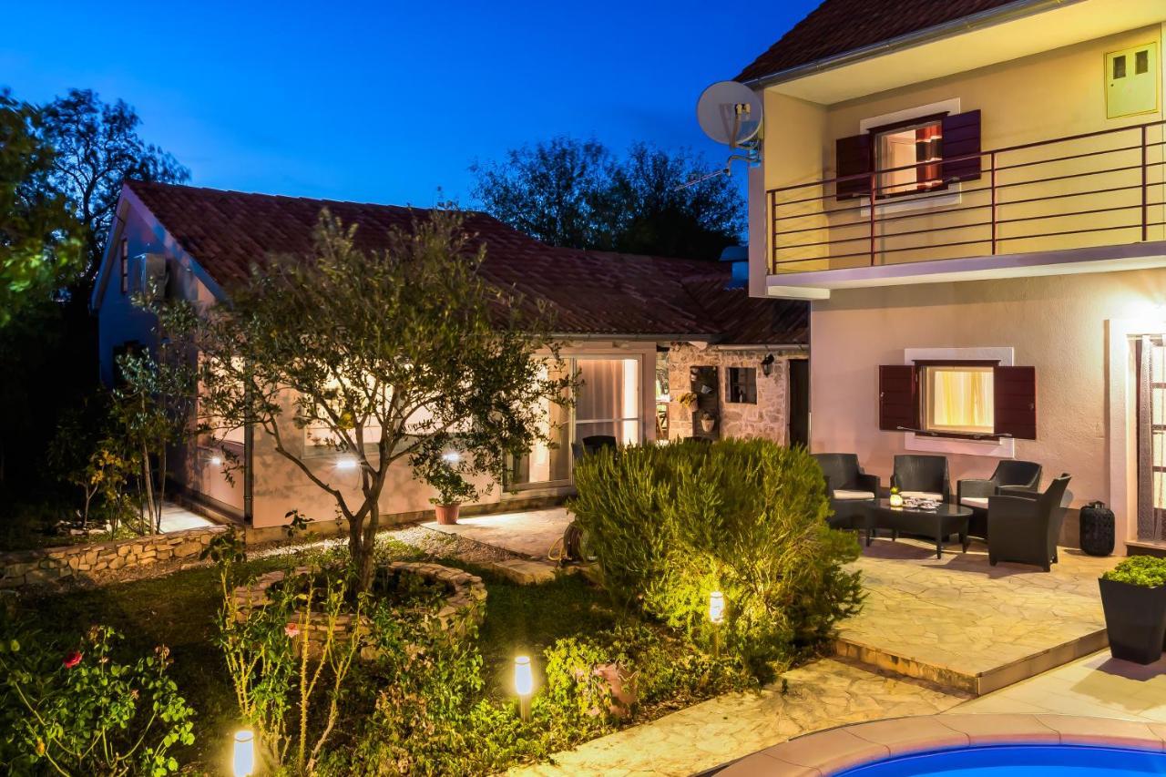 Holiday Home Rosko Skradin Kültér fotó