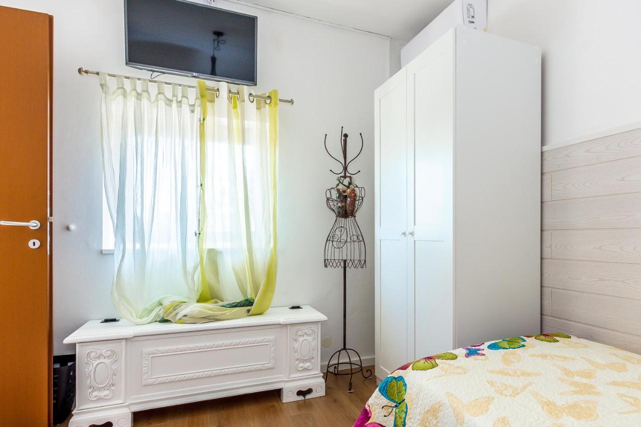 Holiday Home Rosko Skradin Kültér fotó